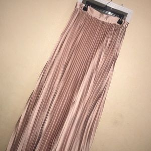Shimmer Pleated Maxi skirt